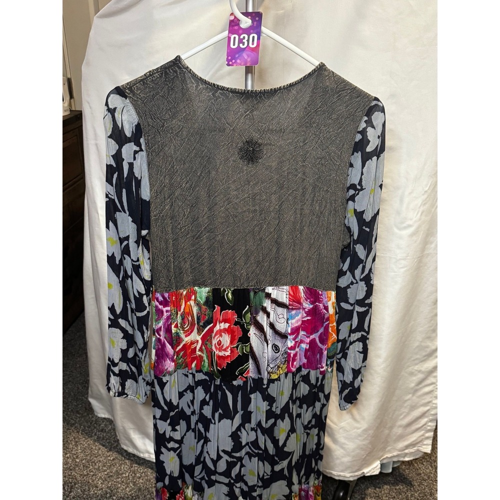 030 Young Threads Mixed Media Patchwork Beaded Boho Midi Dress Grey Floral M - Picture 8 of 9